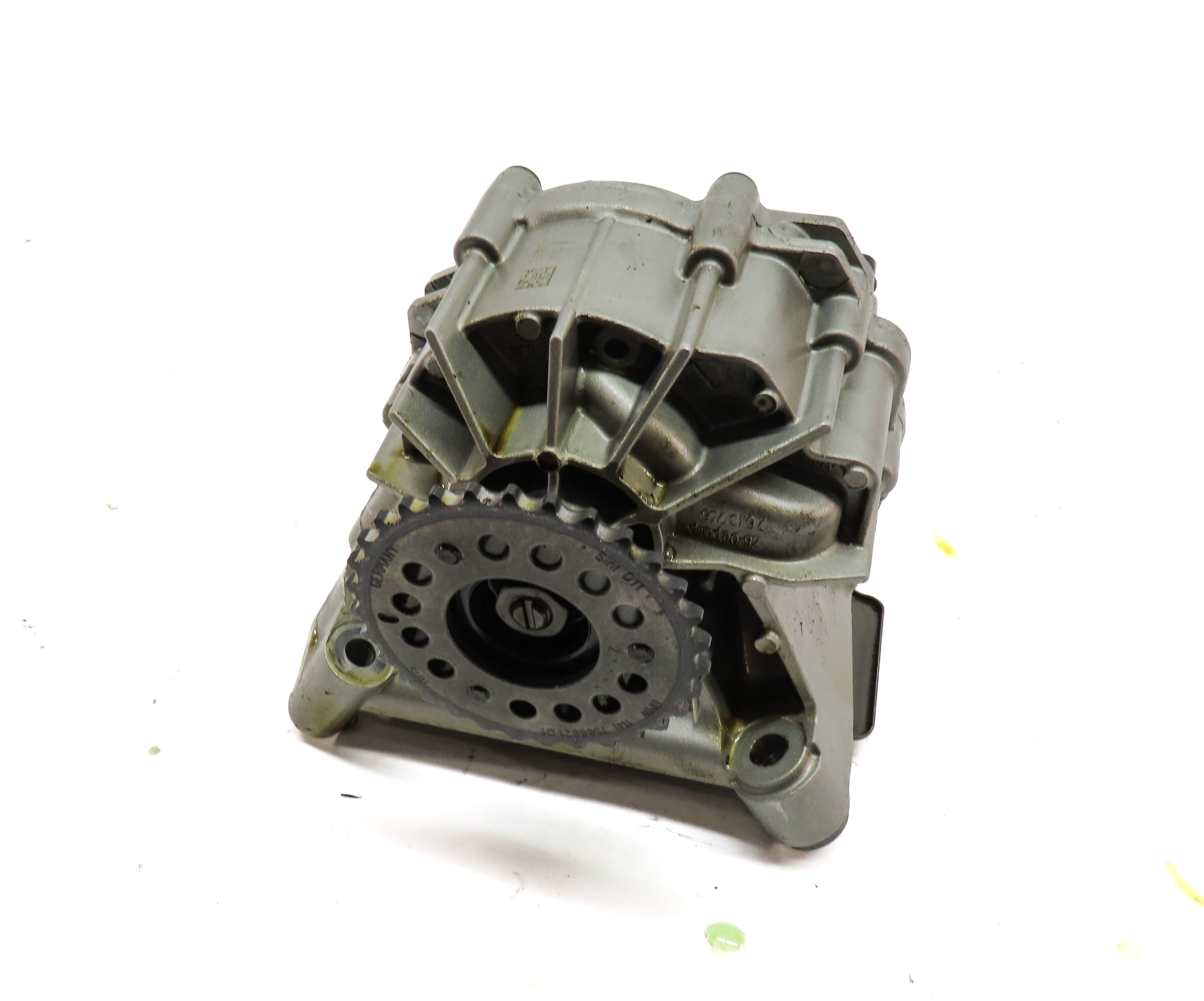 2014 BMW 750Li (F01) 4.4L (N63) ENGINE MOTOR OIL FLUID PUMP — exact item pictured